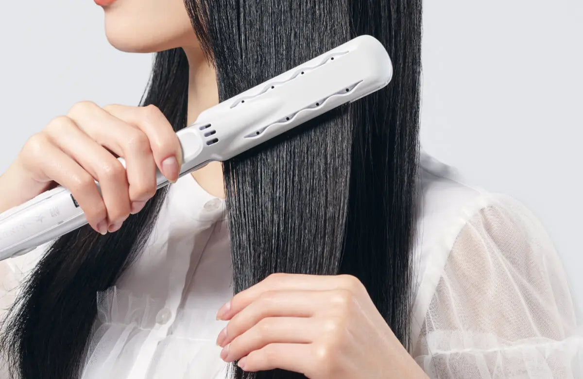 絹女 KINUJO ストレートアイロン完全ガイド|艶・滑らかさ・使い方をプロが解説【トレンオンラインストア】