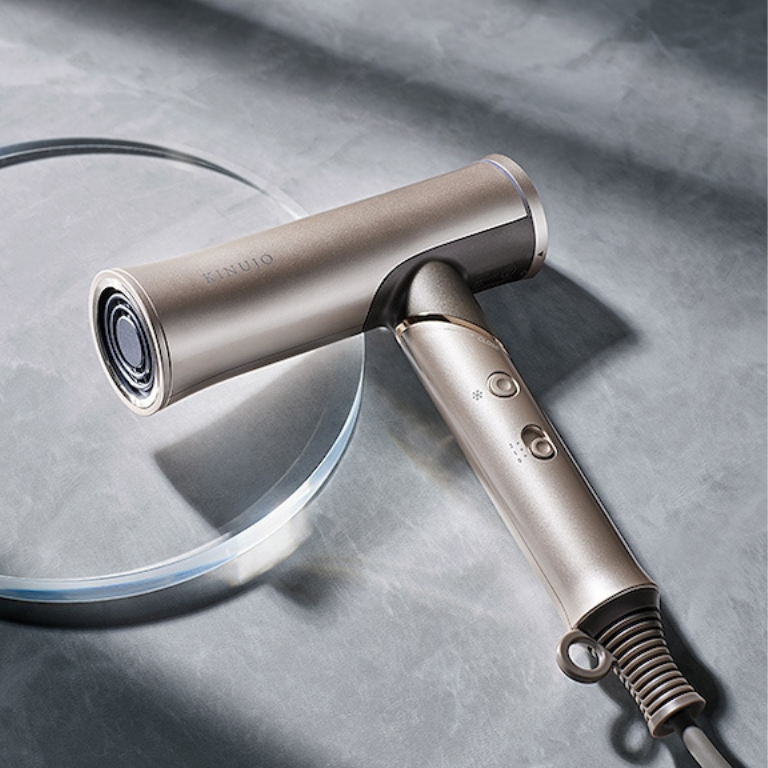 KINUJO Hair Dryer Voyage新品未開封 KINUJO ヘアドライヤー Voyage｜海外対応 軽量 大風量 ｜正規
